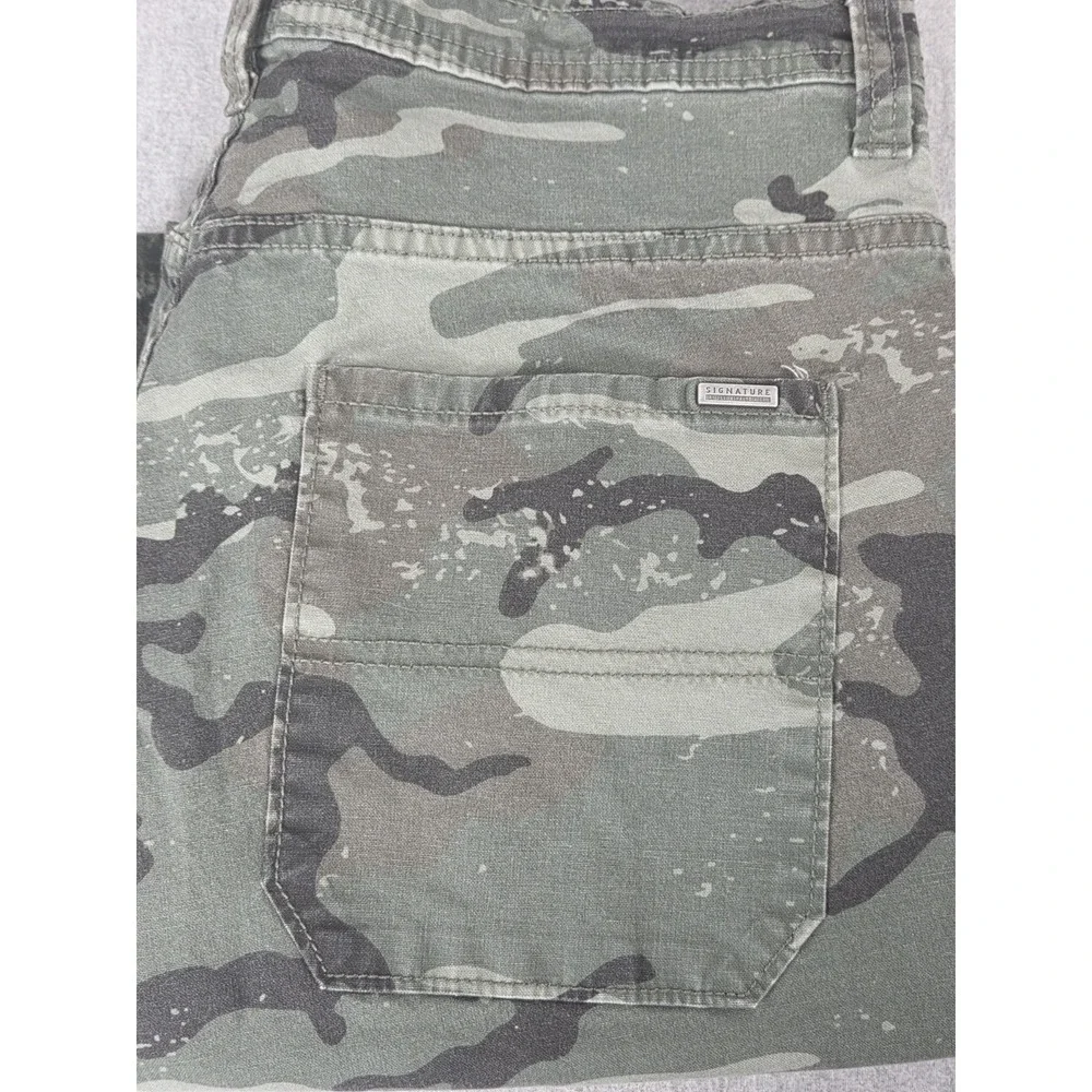 Signature By Levi S67 Pants Mens 32x30 Green Camo Athletic Utility Taper Stretch